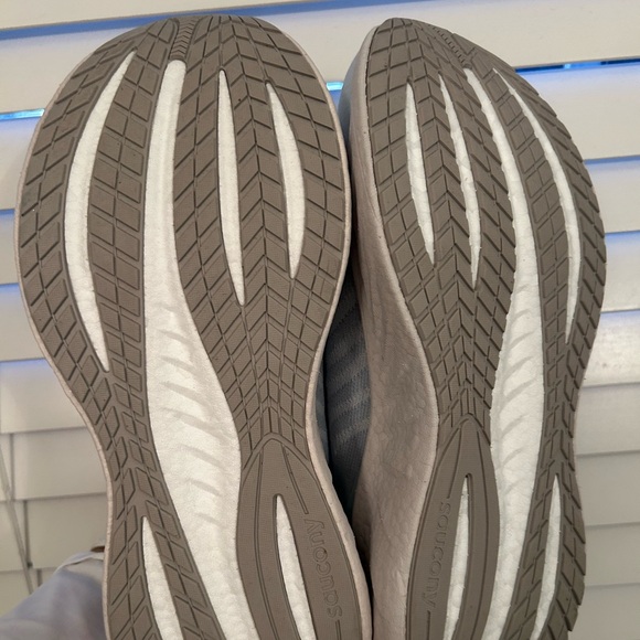 WOMEN'S TRIUMPH 22, VAPOR | MOON - Picture 5 of 16